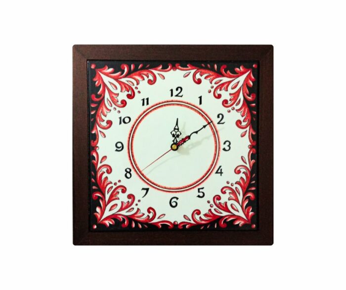 A beautiful Ceramic Wall Clock to dress your wall elegantly!